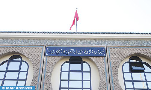 وزارة الأوقاف والشؤون الإسلامية تنفي صحة وثيقة منسوبة لها تمنع الخطباء من ذكر فلسطين في المساجد