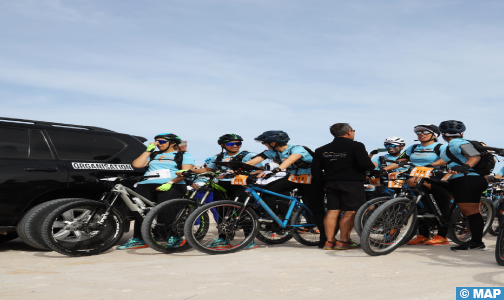 “لحاق الصحراوية 2024”.. انطلاق تحدي سباق الدراجات