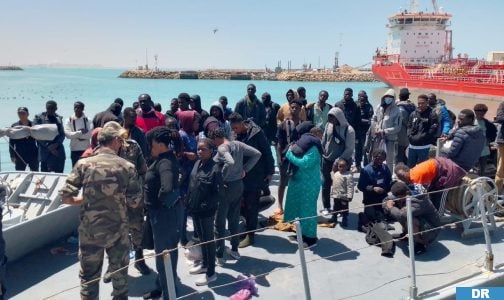 العيون.. البحرية الملكية تقدم المساعدة لـ131 مرشحا للهجرة غير النظامية من إفريقيا جنوب الصحراء