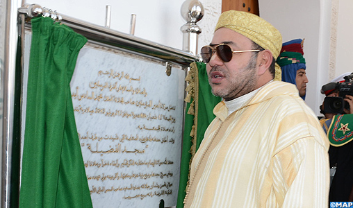 SM le Roi, Amir Al-Mouminine, inaugure à Oujda la mosquée “Al Fadila”