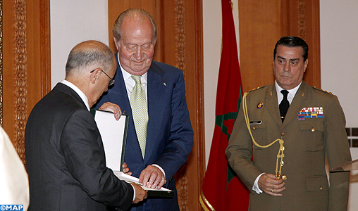 La clé de la ville de Rabat remise au Roi Juan Carlos Ier d’Espagne