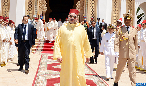 SM le Roi, Amir Al Mouminine, accomplit la prière du vendredi à la mosquée Lalla Asmae à Rabat