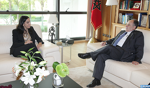 Mme Bouaida s’entretient à Rabat avec le sénateur brésilien Cristovam Buarque