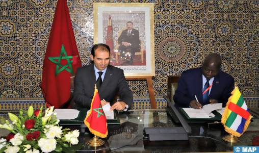 Signature à Rabat d’une convention de coopération entre les Institutions du Médiateur du Maroc et de la Centrafrique