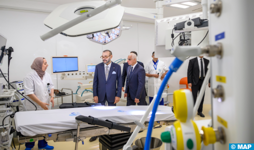 SM le Roi inaugure le CHU “Mohammed VI” de Tanger, un pôle académique et médical d’excellence structurant pour l’offre de soins au niveau régional