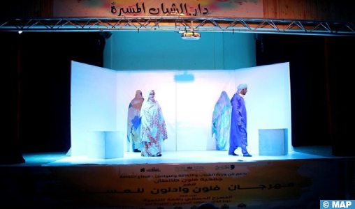 Tan-Tan : Ouverture du 1er festival des arts du théâtre de Oued Noun